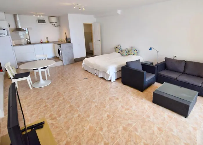 Tejita Seaview Apartment *